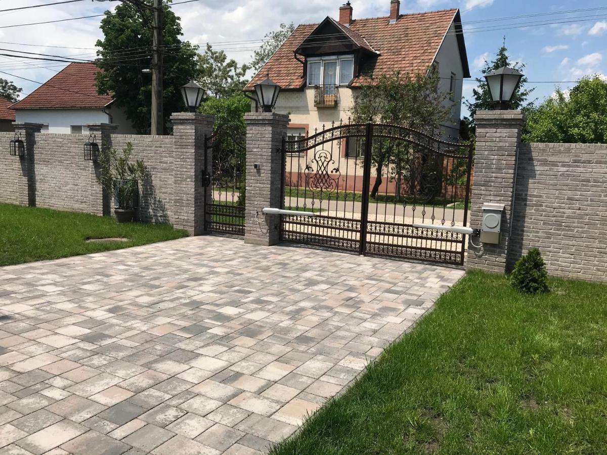 Eden Apartman Algyo Zewnętrze zdjęcie